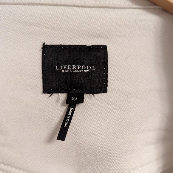 White LiverPool Classic Jean Jacket, size XL, Pockets, Button Closure - Picture 5 of 5